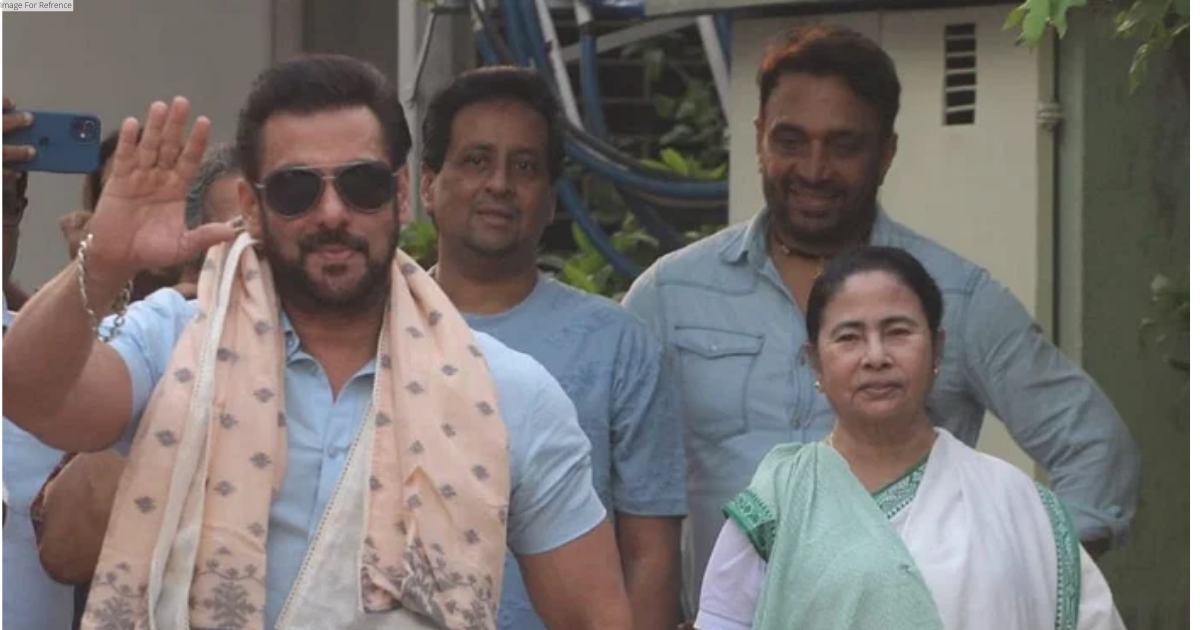 Salman Khan meets CM Mamata Banerjee at her Kalighat residence ahead of his concert
